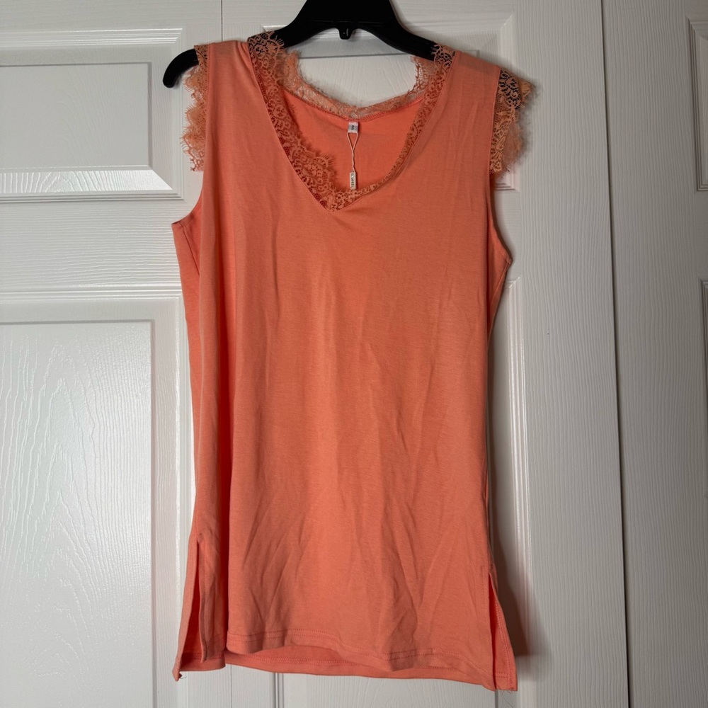 NWT Sampeel Coral Lace Detailed Tank